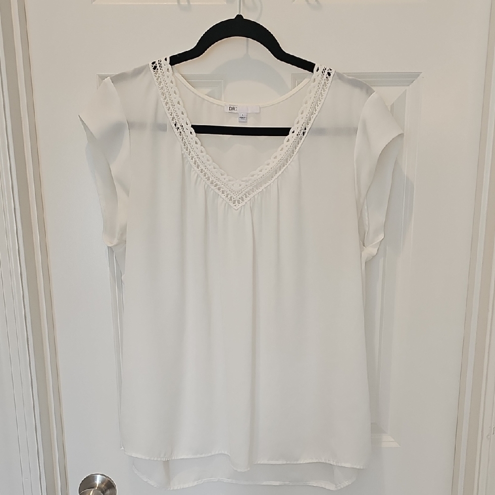 DR2 White Lace Trim Blouse
